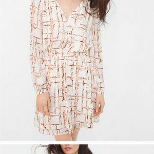 White House Black Market Long sleeves V-neck Blouson Dress Size 16